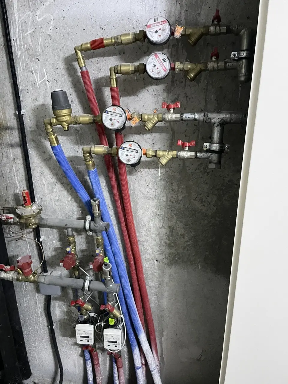 Фото Selling a 2-room apartment, 37 sq.m., Kotsiubynske, price: 63000 $, code 4025