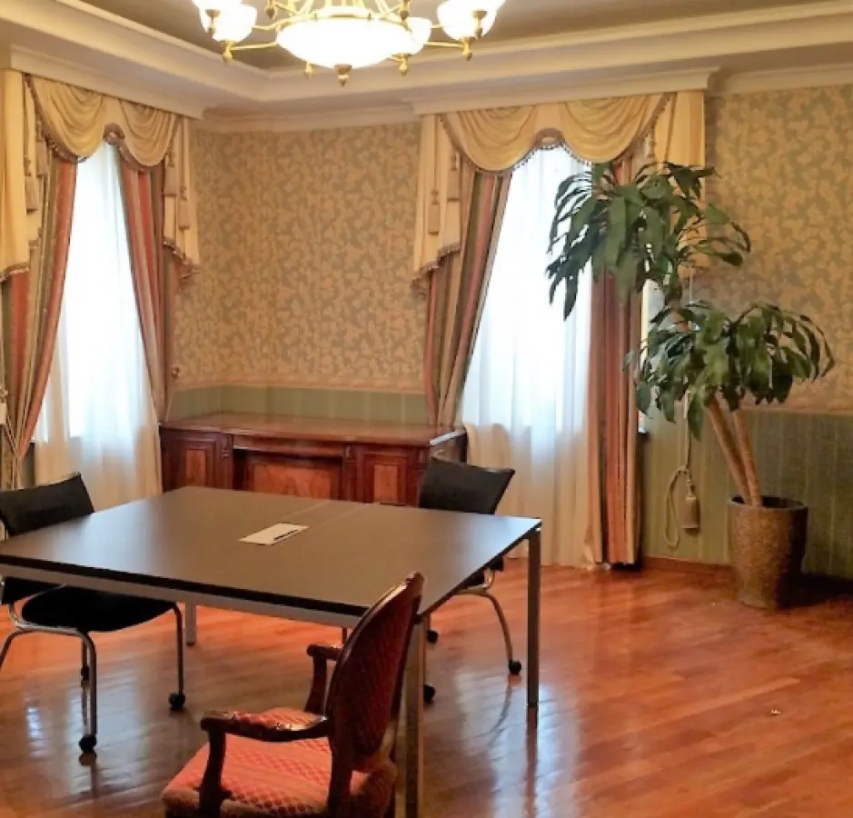 Фото Продаю офіс, 572 кв. м, Андріївський узвіз  Київ, ціна: 3000000 $, код 4036