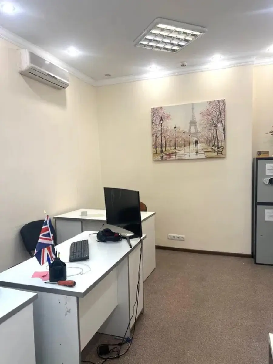 Фото Rent an office, Olesia Honchara Street 37а Kyiv for long-term rent, price: 1000 $, code 4051