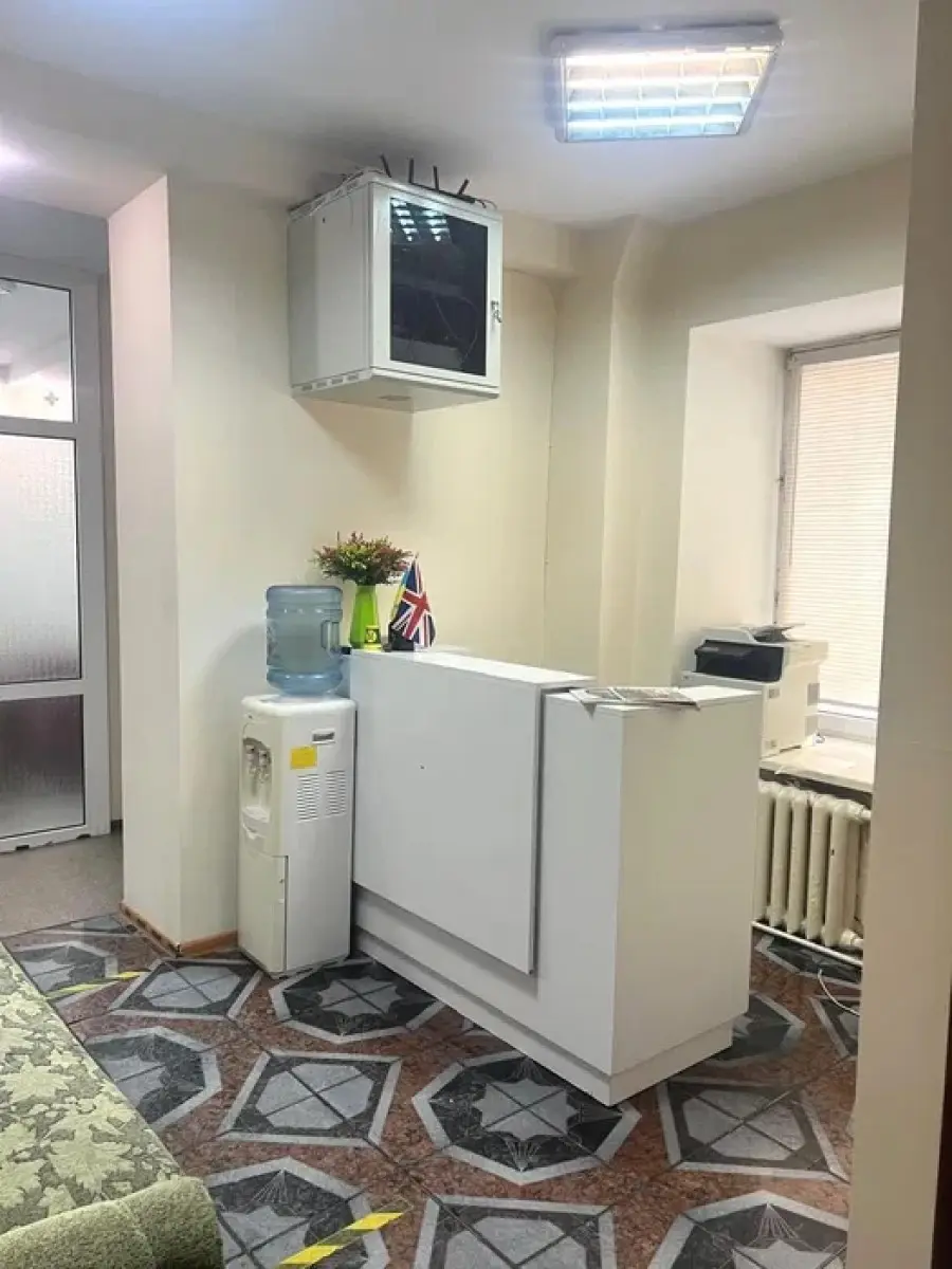 Фото Rent an office, Olesia Honchara Street 37а Kyiv for long-term rent, price: 1000 $, code 4051