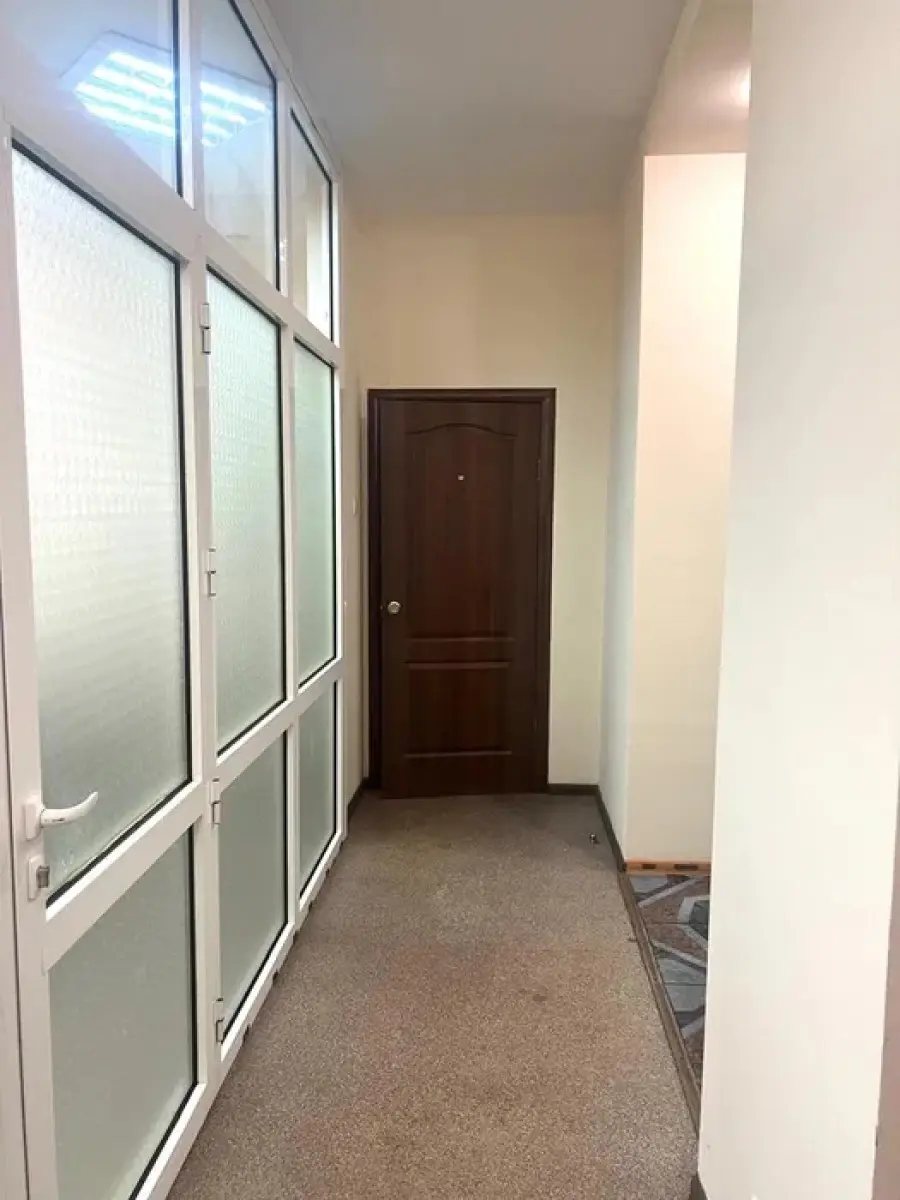 Фото Rent an office, Olesia Honchara Street 37а Kyiv for long-term rent, price: 1000 $, code 4051
