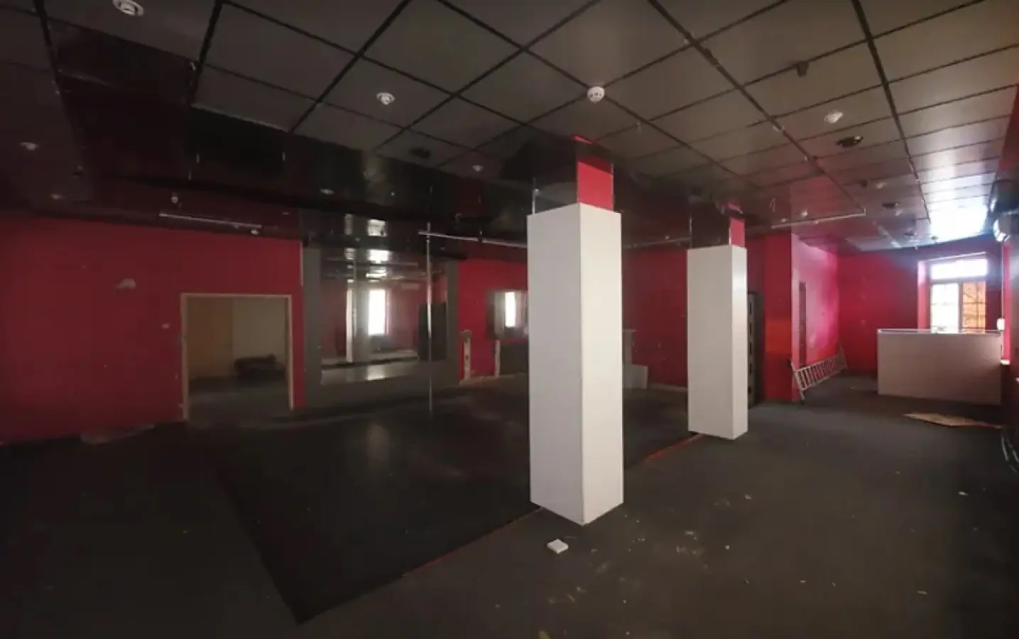 Фото Арендовать торговую площадь, Большая Васильковская ул. 136 Киев в долгосрочную аренду, цена: 1000 UAH, код 4057