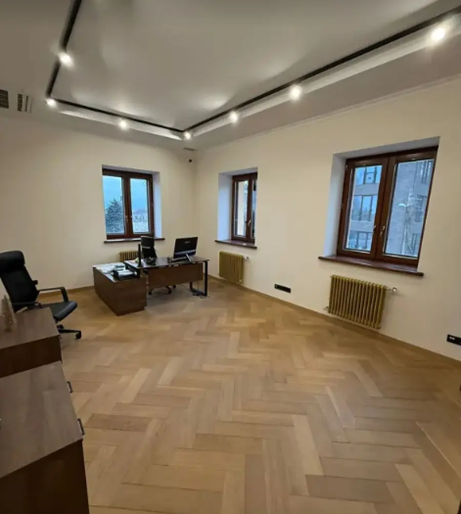 Фото Орендувати офіс, Ломаківська вул. (Мічуріна)  Київ в довгострокову оренду, ціна: 29 $, код 4065