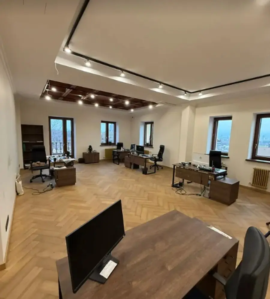 Фото Орендувати офіс, Ломаківська вул. (Мічуріна)  Київ в довгострокову оренду, ціна: 29 $, код 4065