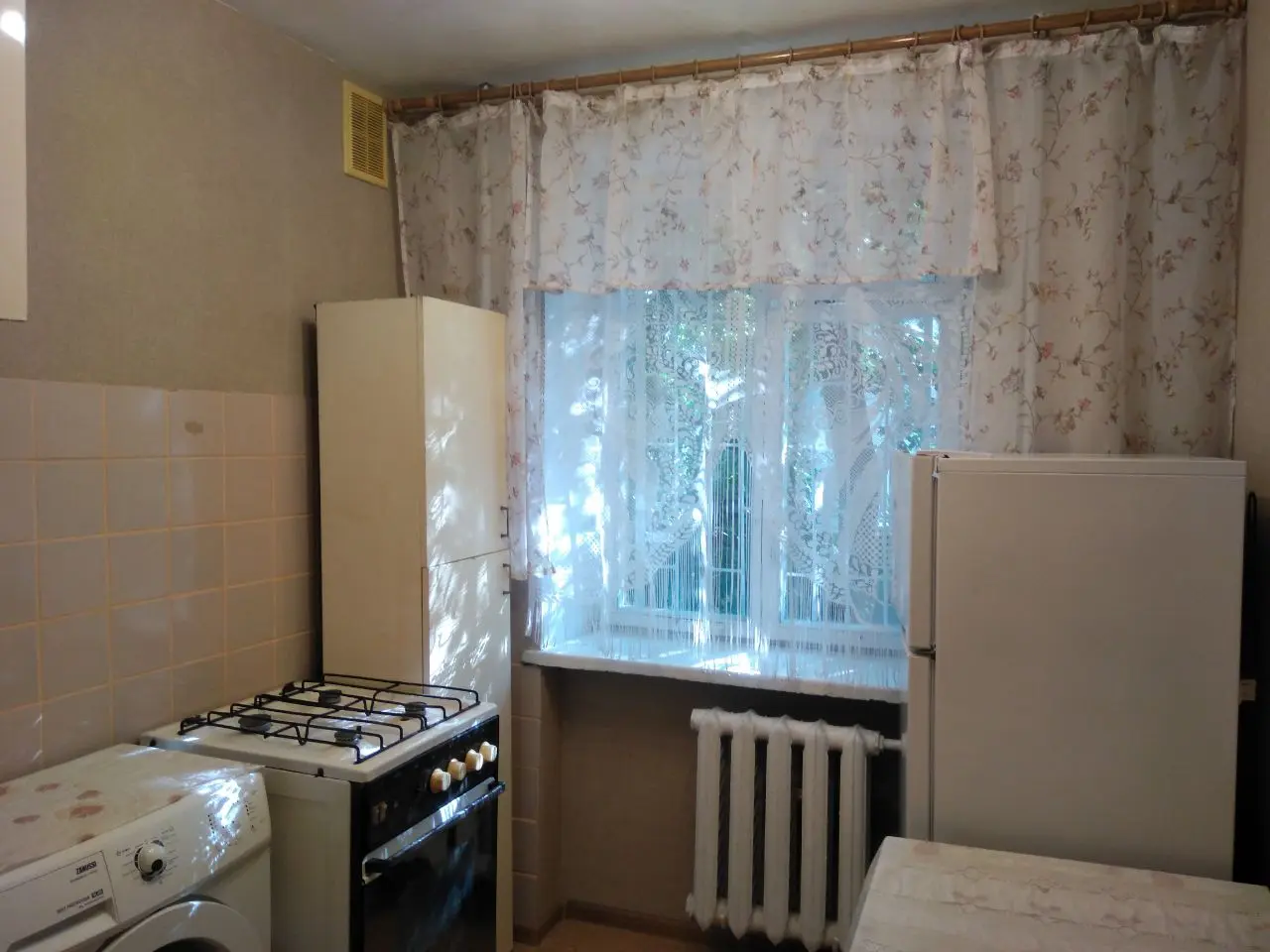 Фото Зняти 1 кімнатну квартиру, Академіка Туполєва вул. 5д Київ в довгострокову оренду, ціна: 10000 UAH, код 4071