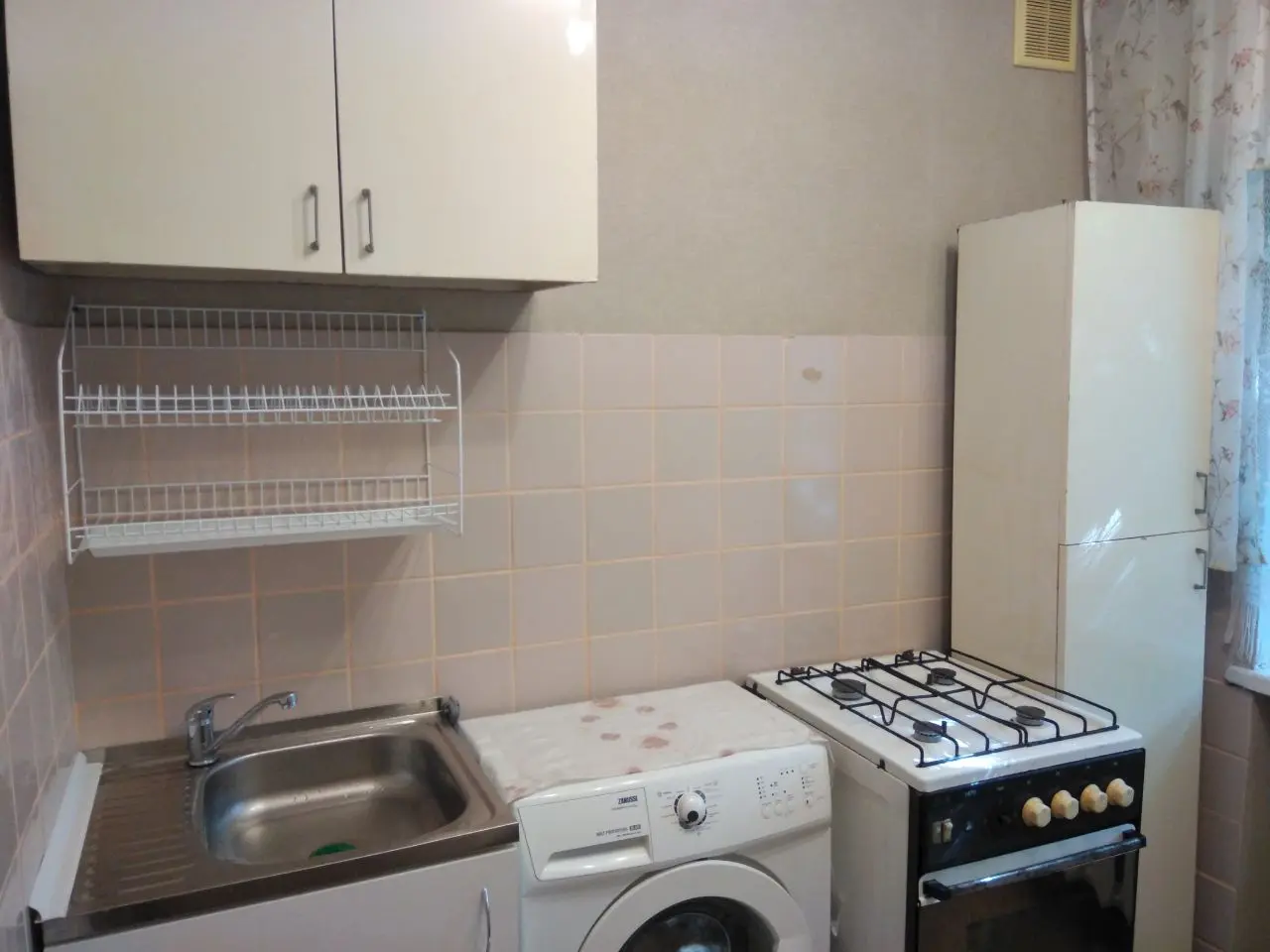 Фото Зняти 1 кімнатну квартиру, Академіка Туполєва вул. 5д Київ в довгострокову оренду, ціна: 10000 UAH, код 4071