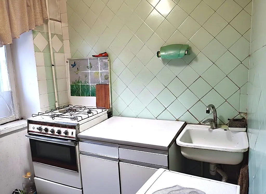 Фото Selling a 2-room apartment, 45 sq.m., Henerala Petrova Street 36 Odesa, price: 38000 $, code 4077