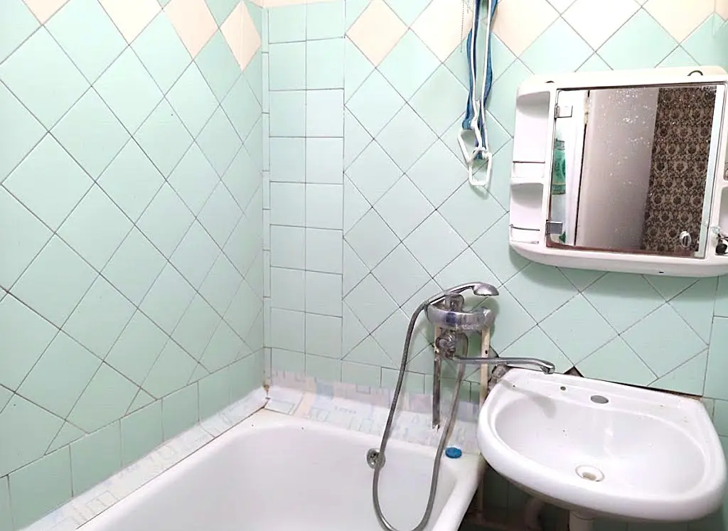 Фото Selling a 2-room apartment, 45 sq.m., Henerala Petrova Street 36 Odesa, price: 38000 $, code 4077