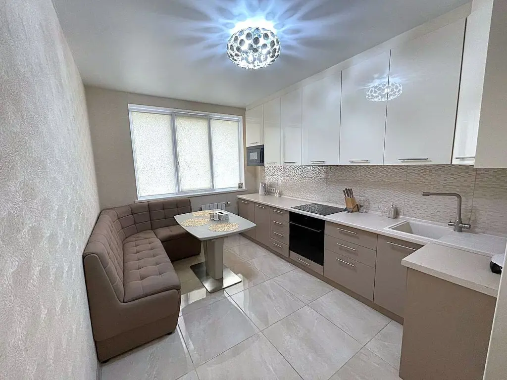 Фото Selling a 2-room apartment, 55 sq.m., Mykhaila Hrushevskoho Street 30б Odesa, price: 72000 $, code 4078