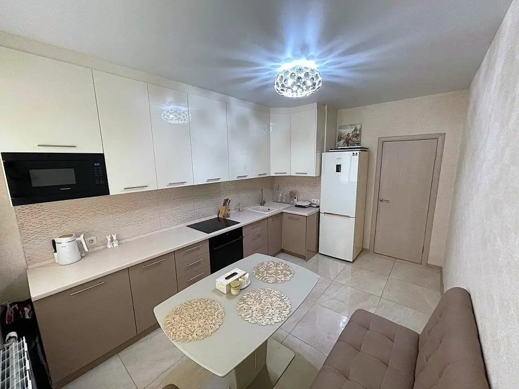 Фото Selling a 2-room apartment, 55 sq.m., Mykhaila Hrushevskoho Street 30б Odesa, price: 72000 $, code 4078