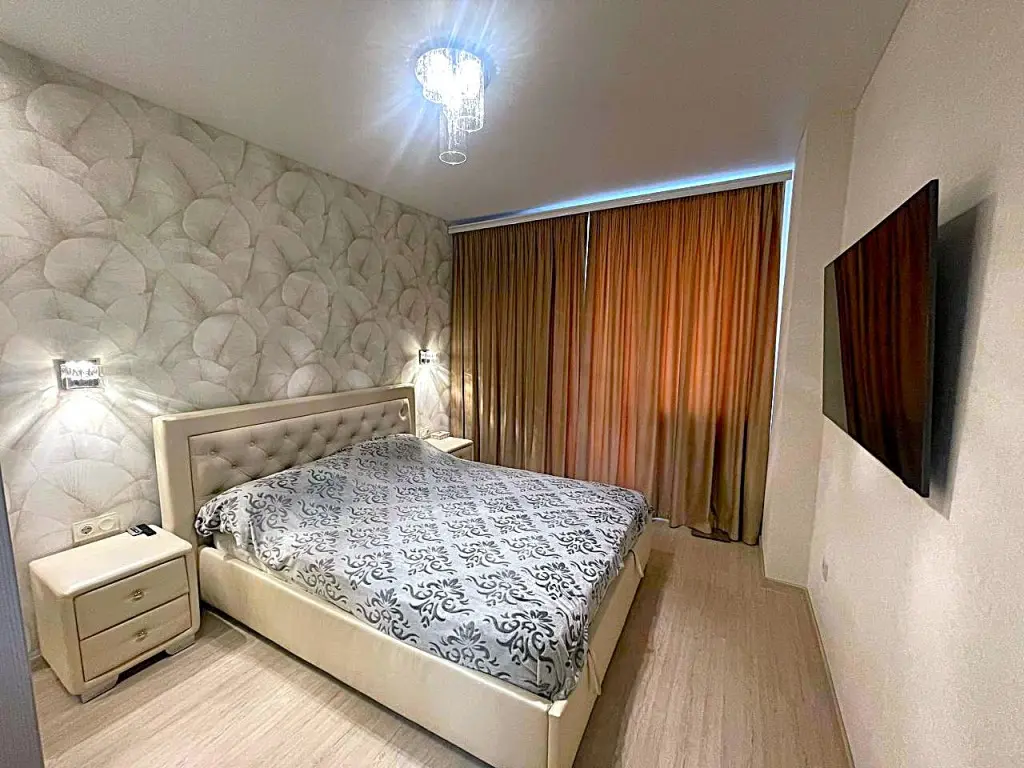 Фото Selling a 2-room apartment, 55 sq.m., Mykhaila Hrushevskoho Street 30б Odesa, price: 72000 $, code 4078