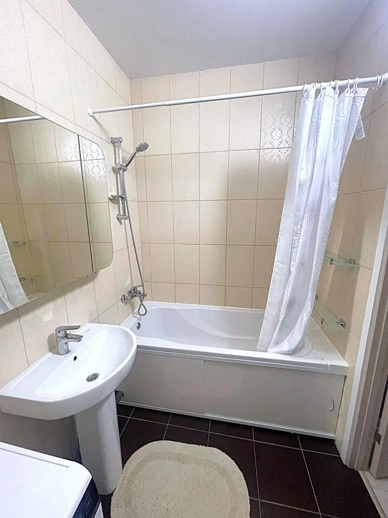 Фото Selling a 2-room apartment, 55 sq.m., Mykhaila Hrushevskoho Street 30б Odesa, price: 72000 $, code 4078