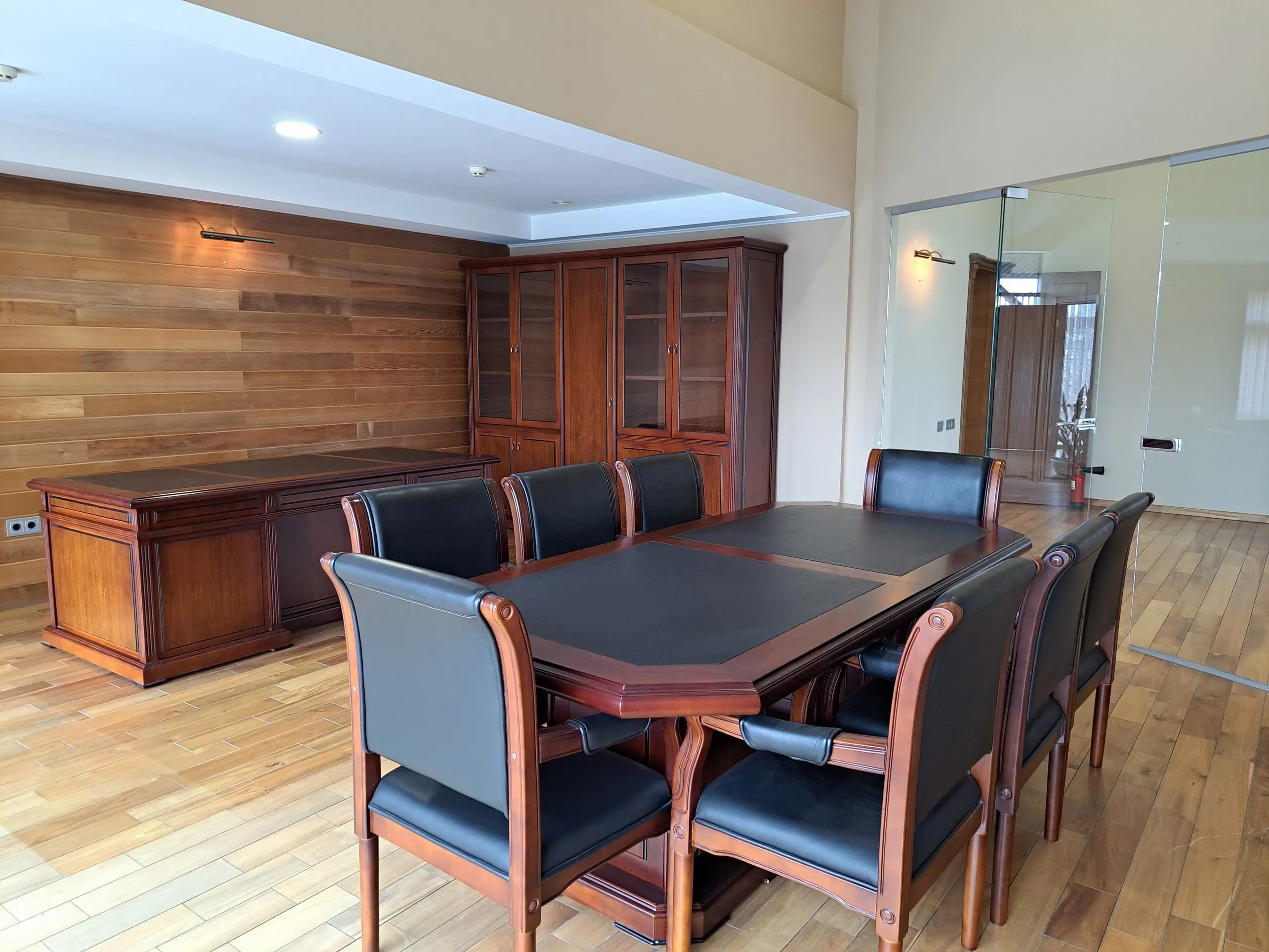 Фото Орендувати офіс, Лейпцизька вул. 3а Київ в довгострокову оренду, ціна: 22 $, код 4080