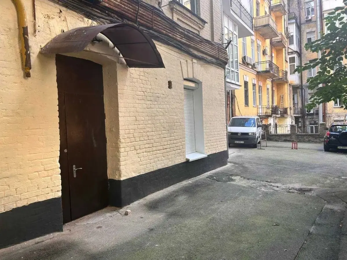 Фото Selling an office, 81.6 sq.m., Stanislavskoho Street 3 Kyiv, price: 4000 $, code 4082