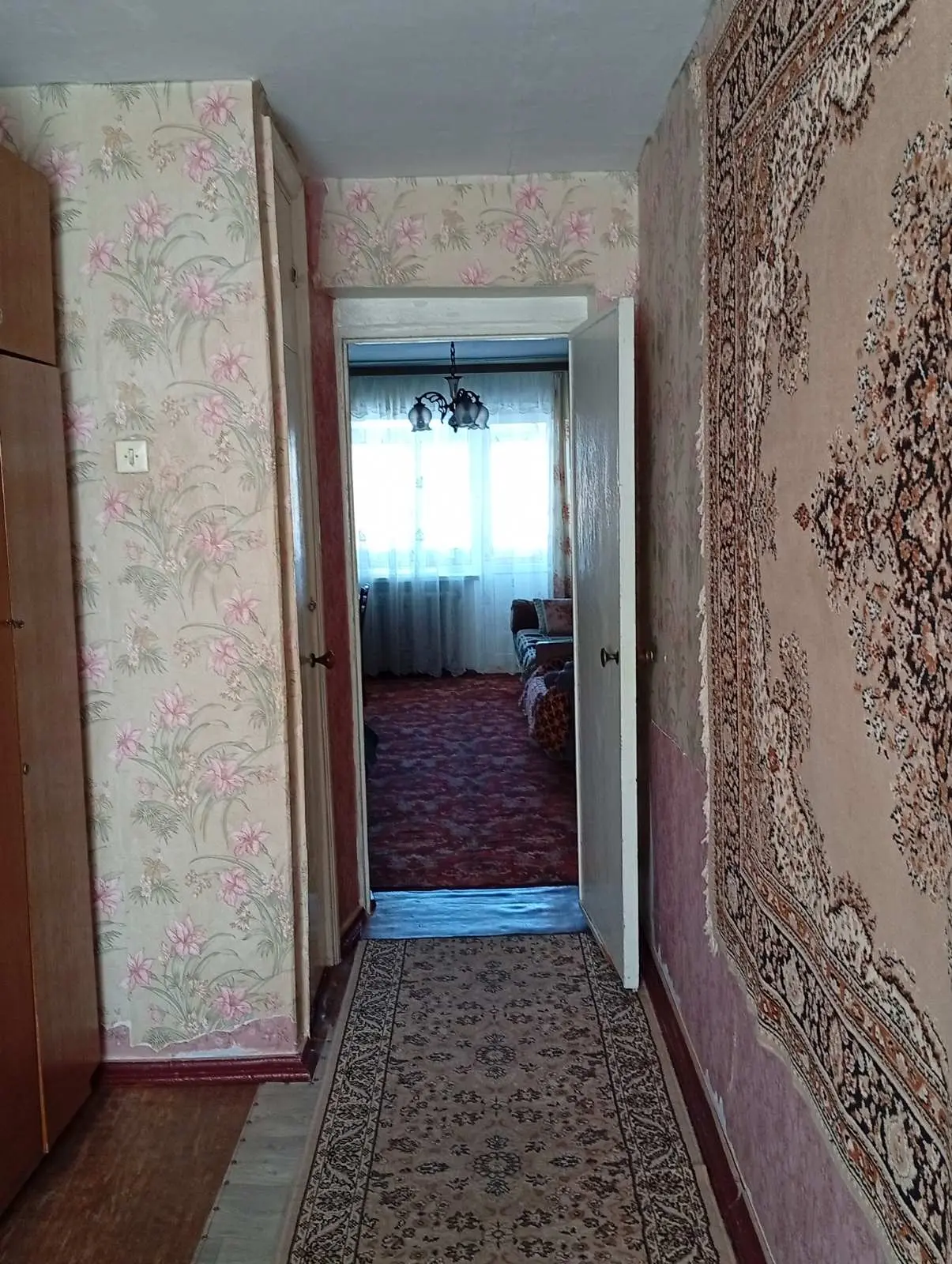 Фото Продаю 2 кімнатну квартиру, 42 кв. м, Героїв Небесної Сотні вул. (Табукашвілі) 14 Коростень, ціна: 25000 $, код 4083