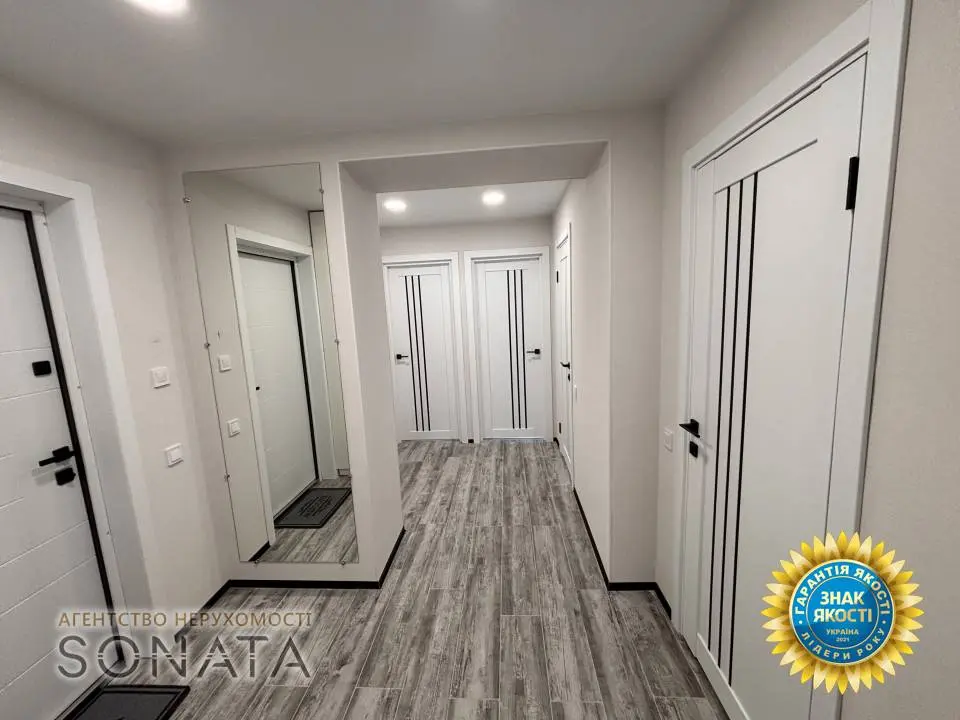 Фото Selling a 2-room apartment, 60 sq.m., Baidy Vyshnyvetskoho Street 101 Cherkasy, price: 112000 $, code 4088