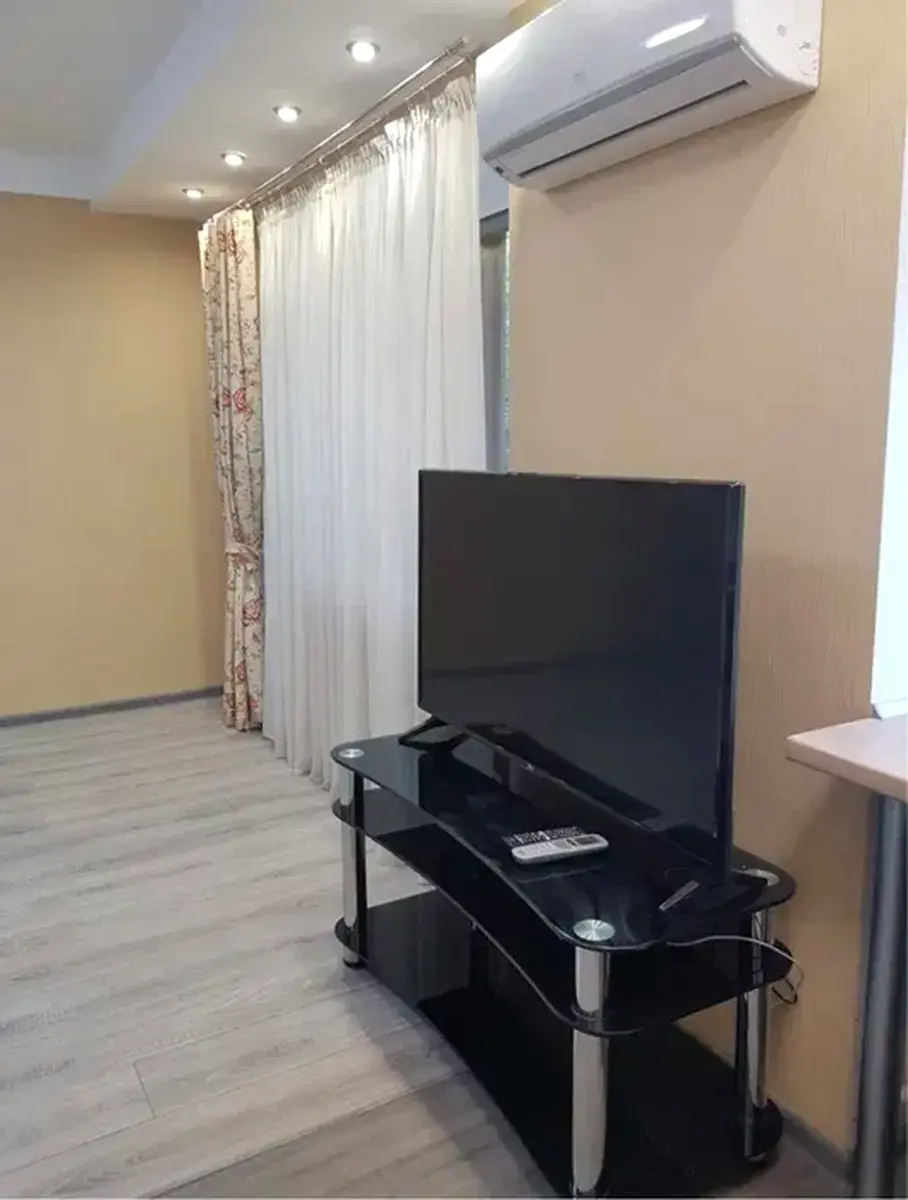 Фото Selling a 1-room apartment, 32 sq.m., Mykhaila Boichuka Street 34 Kyiv, price: 73000 $, code 4098