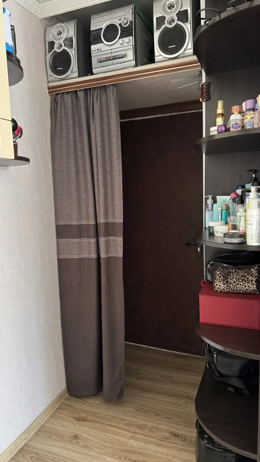 Фото Продаю 1 кімнатну квартиру, 26 кв. м, Космонавта Волкова вул. 10а Київ, ціна: 19000 $, код 4102