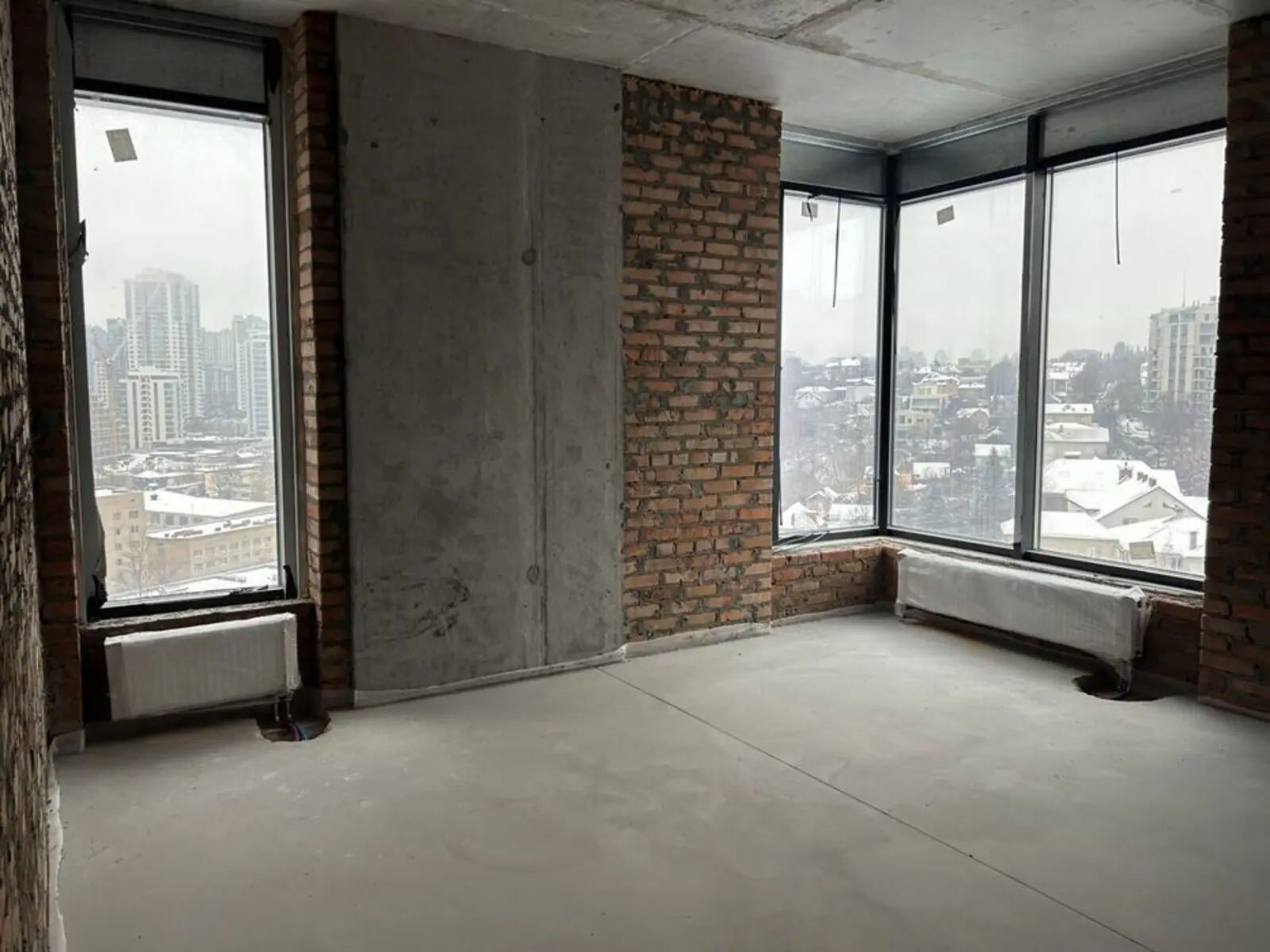 Фото Продаю 3-комнатную квартиру, 105 кв. м, Зверинецкая ул.  Киев, цена: 210000 $, код 4107