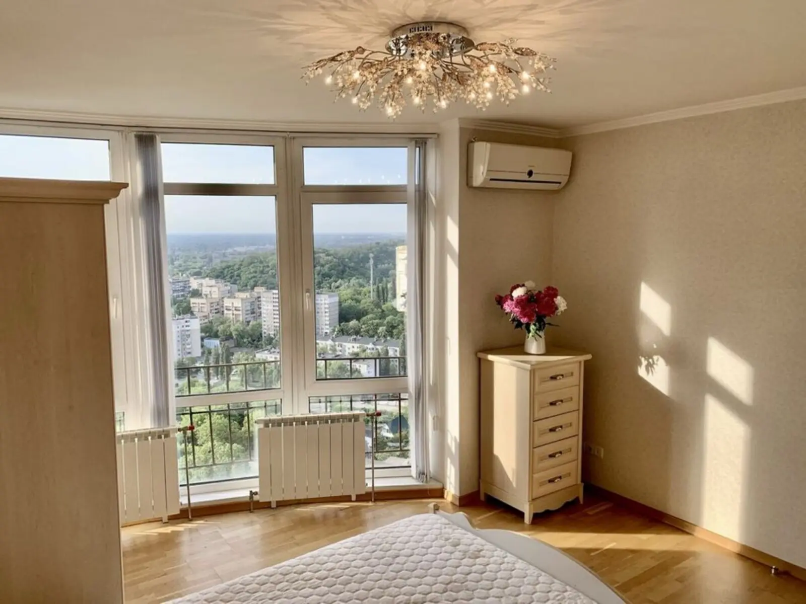 Фото Продаю 3 кімнатну квартиру, 86 кв. м, Науки просп.  Київ, ціна: 138000 $, код 4109