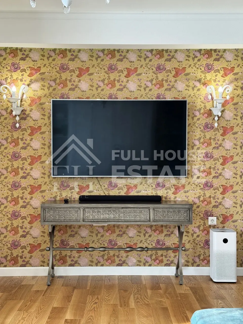 Фото Rent a 3-room apartment, Vasylia Tiutiunnyka Street (Anri Barbiusa Street) 37/1 Kyiv for long-term rent, price: 2150 $, code 4111