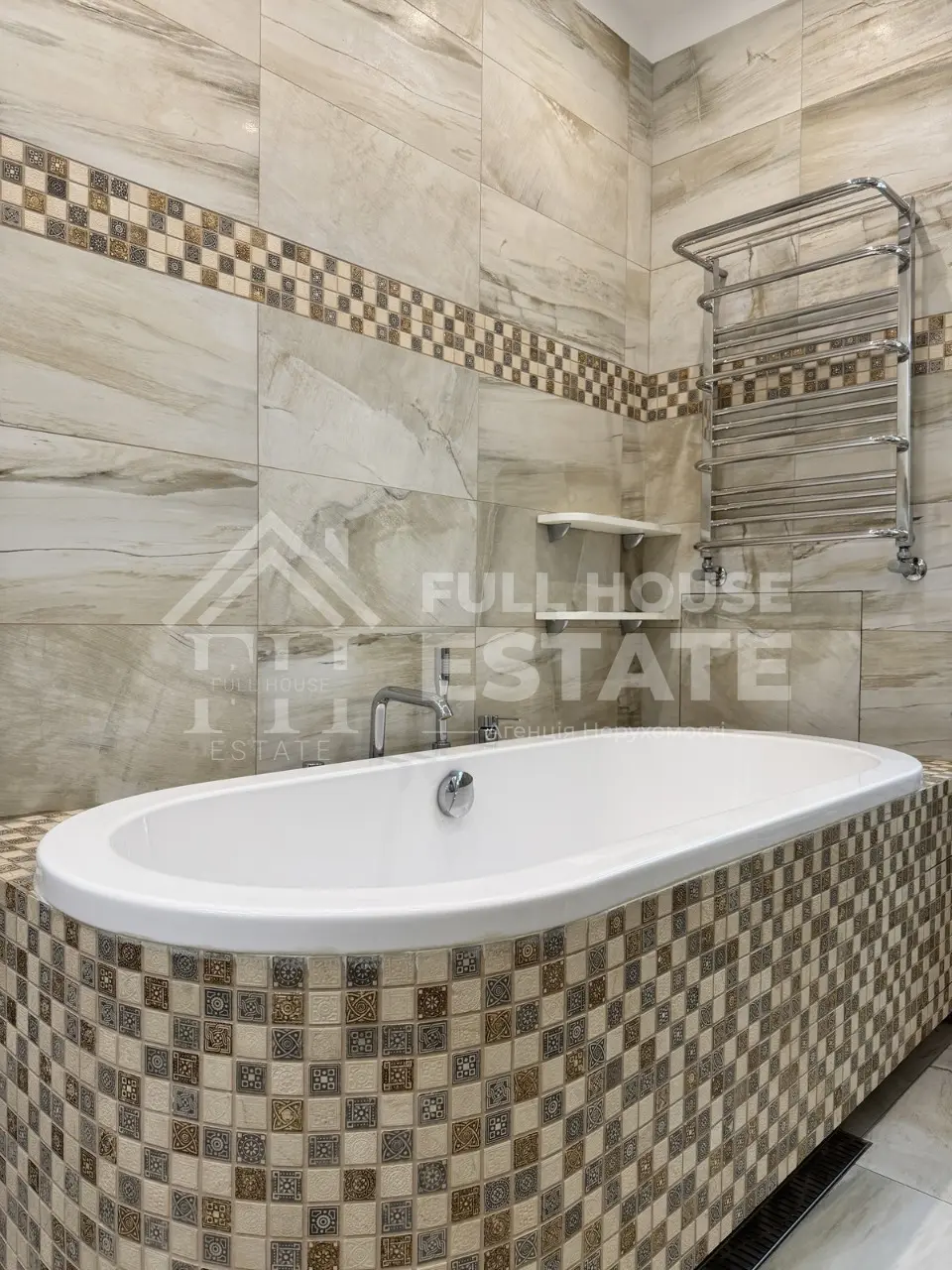 Фото Rent a 3-room apartment, Vasylia Tiutiunnyka Street (Anri Barbiusa Street) 37/1 Kyiv for long-term rent, price: 2150 $, code 4111