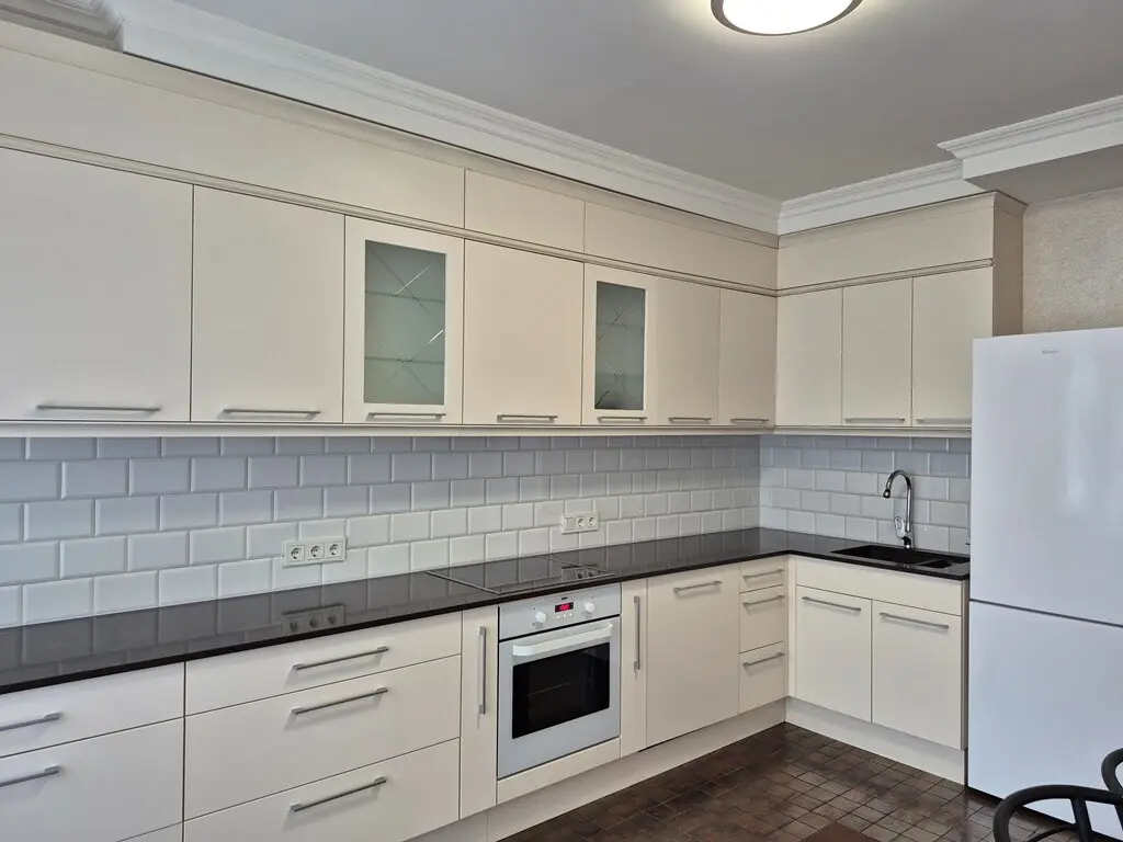 Фото Rent a 2-room apartment, Dragomanova Street 4а Kyiv for long-term rent, price: 18000 грн, code 4115