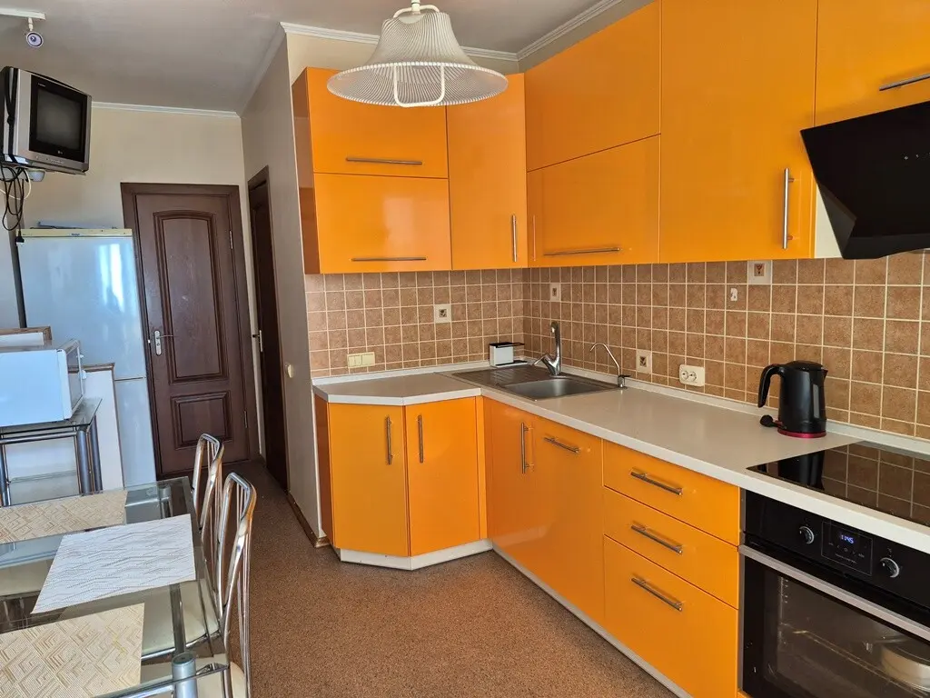 Фото Зняти 2 кімнатну квартиру, Вишняківська вул. 3 Київ в довгострокову оренду, ціна: 15000 грн, код 4120