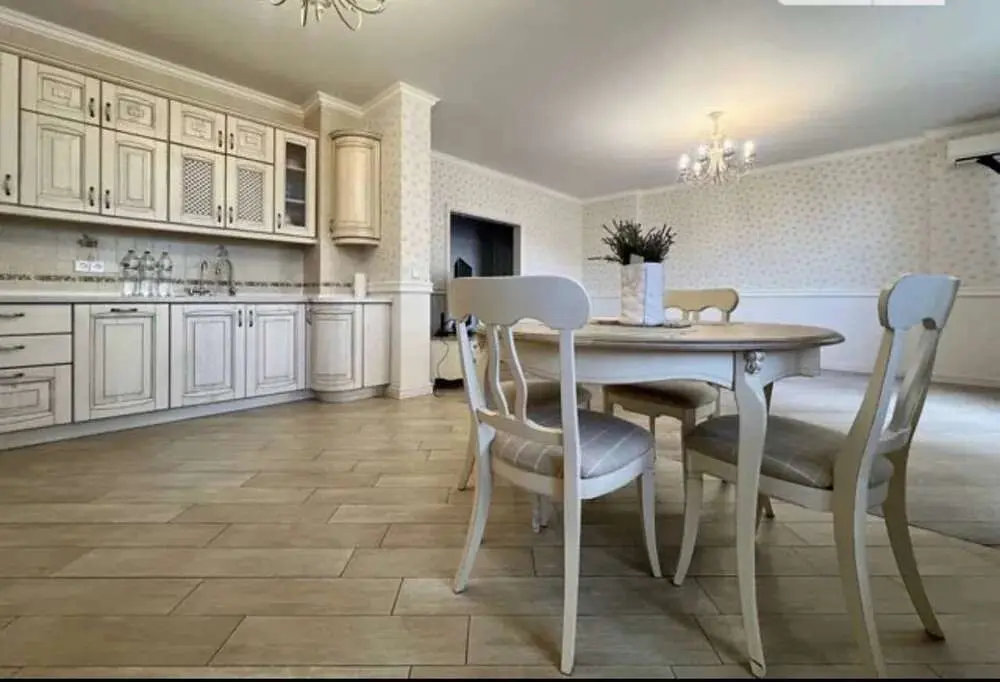 Фото Selling a 3-room apartment, 106 sq.m., Raisy Okipnoi Street 10 Kyiv, price: 175000 $, code 4128