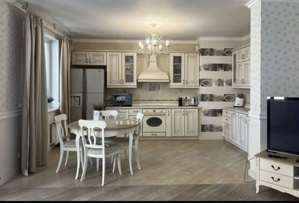 Фото Selling a 3-room apartment, 106 sq.m., Raisy Okipnoi Street 10 Kyiv, price: 175000 $, code 4128