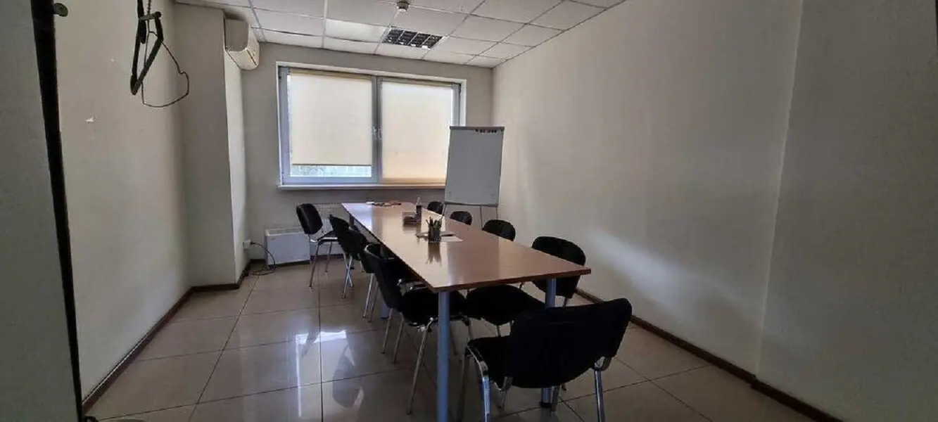 Фото Арендовать офис, Александра Мишуги ул. 8 Киев в долгосрочную аренду, цена: 55000 грн, код 4133