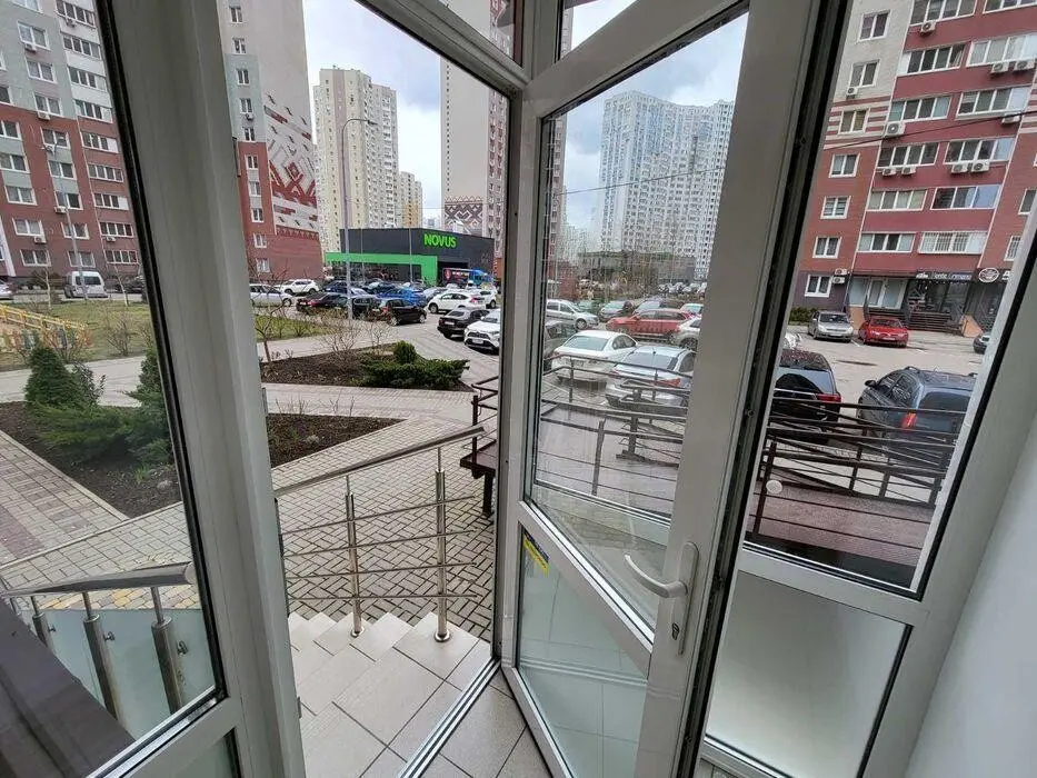 Фото Арендовать офис, Софии Русовой ул. 3 Киев в долгосрочную аренду, цена: 24000 грн, код 4135