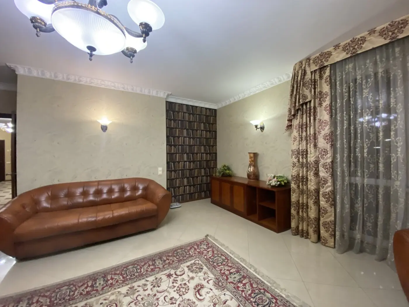 Фото Зняти 3 кімнатну квартиру, Голосіївський пров.  Київ в довгострокову оренду, ціна: 86000 грн, код 4143