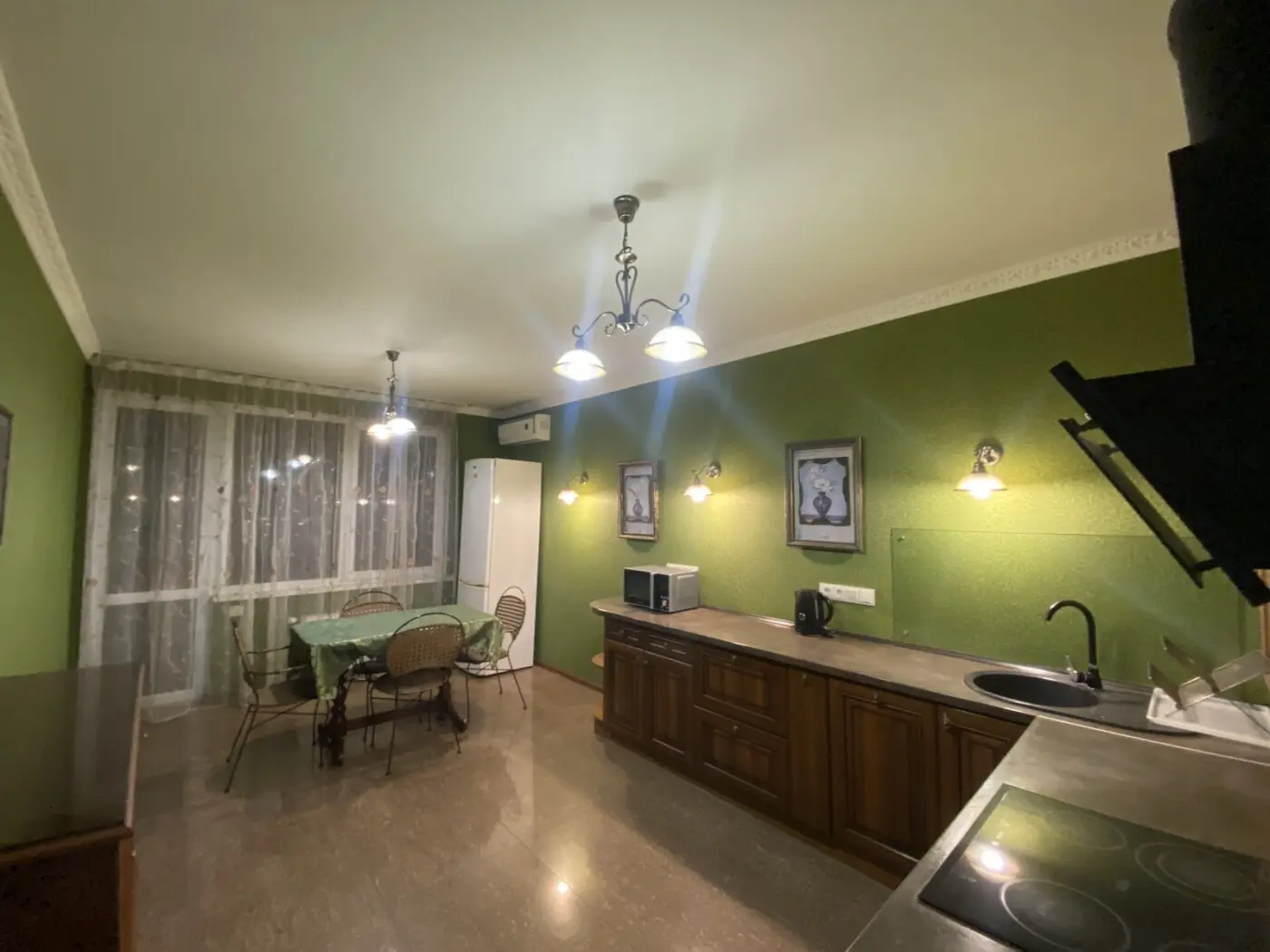 Фото Зняти 3 кімнатну квартиру, Голосіївський пров.  Київ в довгострокову оренду, ціна: 86000 грн, код 4143