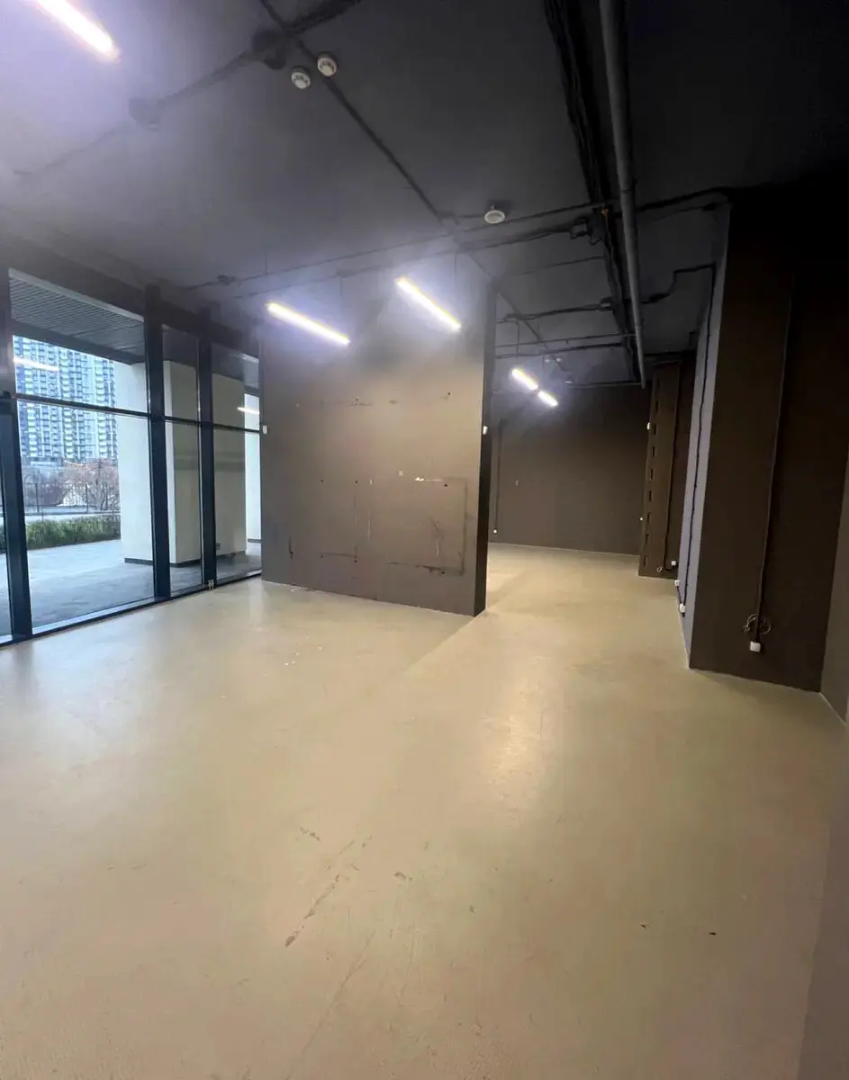 Фото Орендувати офіс, Зарічна вул.  Київ в довгострокову оренду, ціна: 65000 грн, код 4147