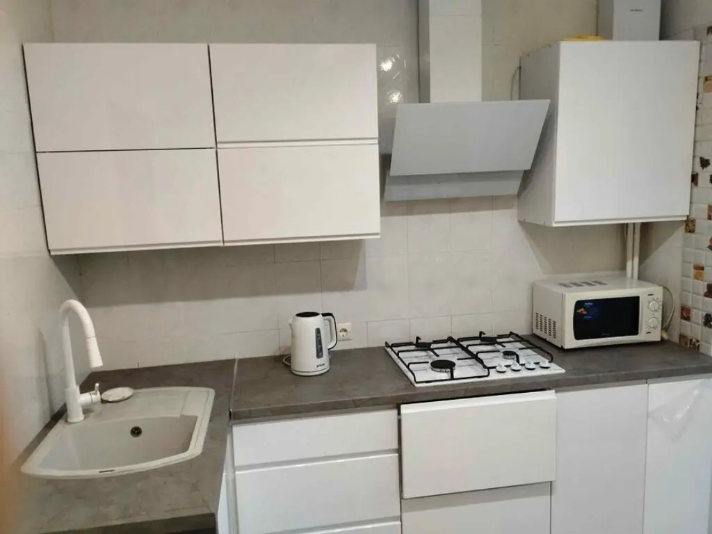 Фото Selling a 1-room apartment, 42 sq.m., Anny Akhmatovoi Street 7/15 Kyiv, price: 70000 $, code 4156