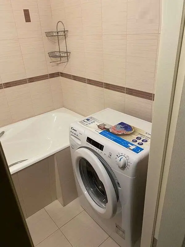 Фото Продаю 1 кімнатну квартиру, 43 кв. м, Лариси Руденко вул. 10 Київ, ціна: 70000 $, код 4158