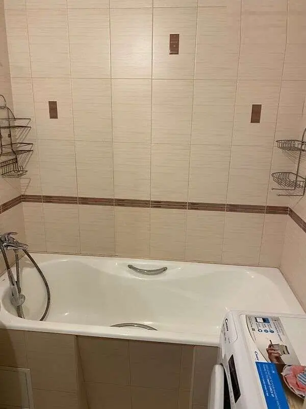 Фото Продаю 1 кімнатну квартиру, 43 кв. м, Лариси Руденко вул. 10 Київ, ціна: 70000 $, код 4158