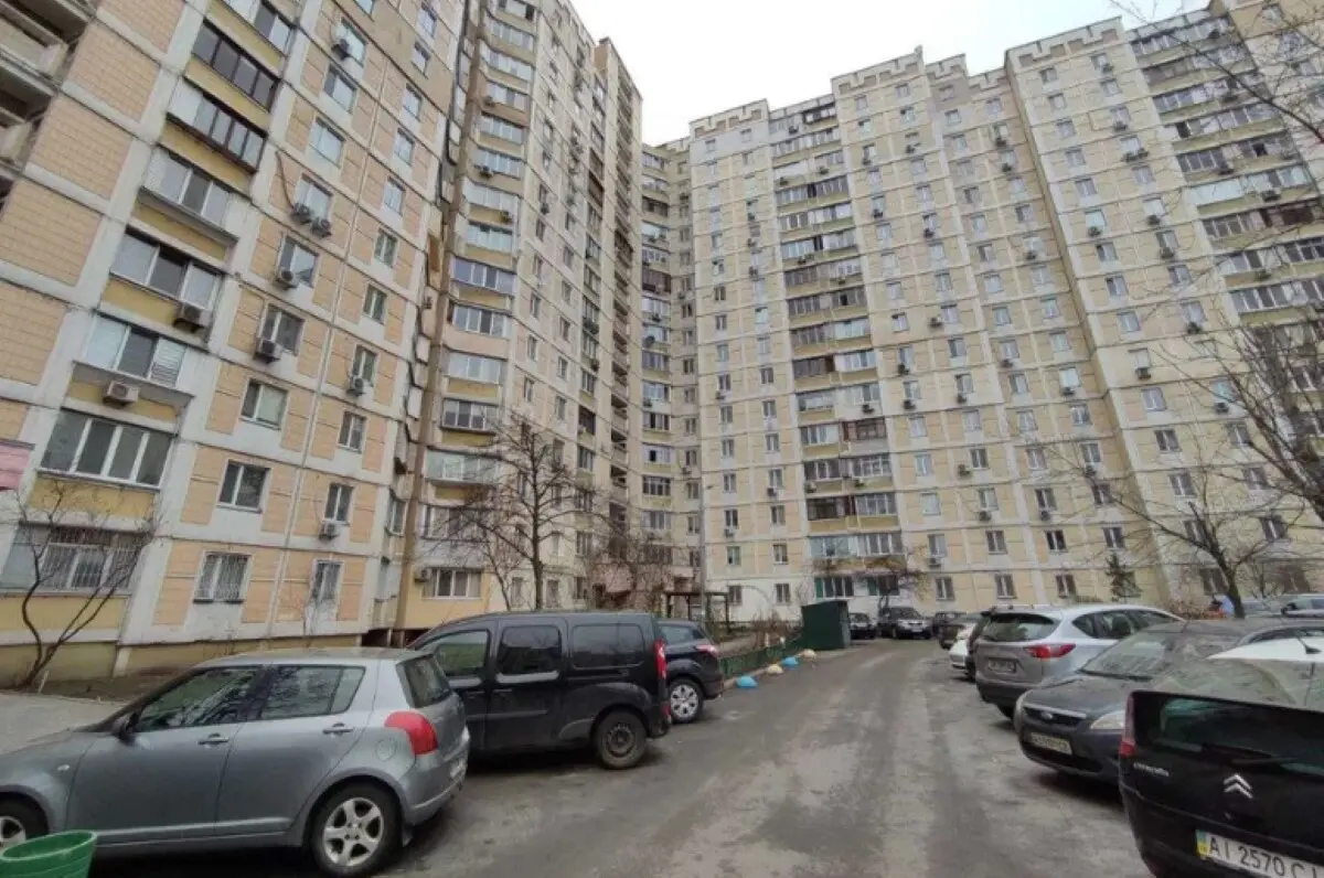 Фото Selling a 2-room apartment, 69 sq.m., Petra Hryhorenka Avenue 1 Kyiv, price: 83000 $, code 4159