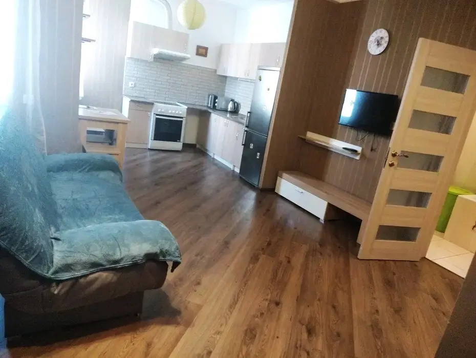 Фото Зняти 1 кімнатну квартиру, Харківське шосе 182 Київ в довгострокову оренду, ціна: 12000 грн, код 4160