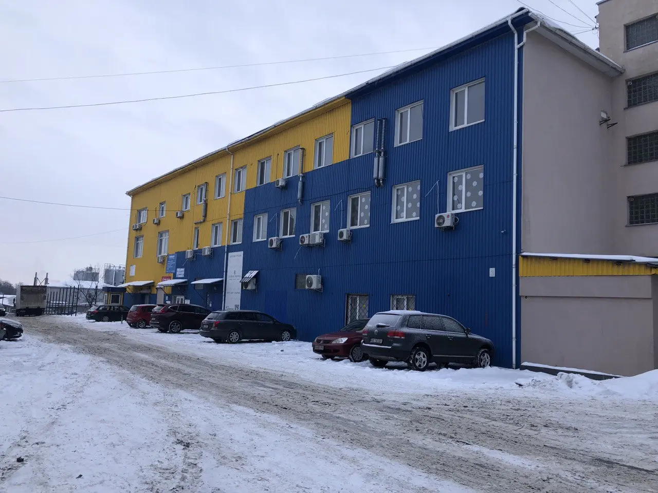 Фото Орендувати офіс, Пирогівський Шлях вул. (Червонопрапорна) 34 Київ в довгострокову оренду, ціна: 150 UAH, код 4166