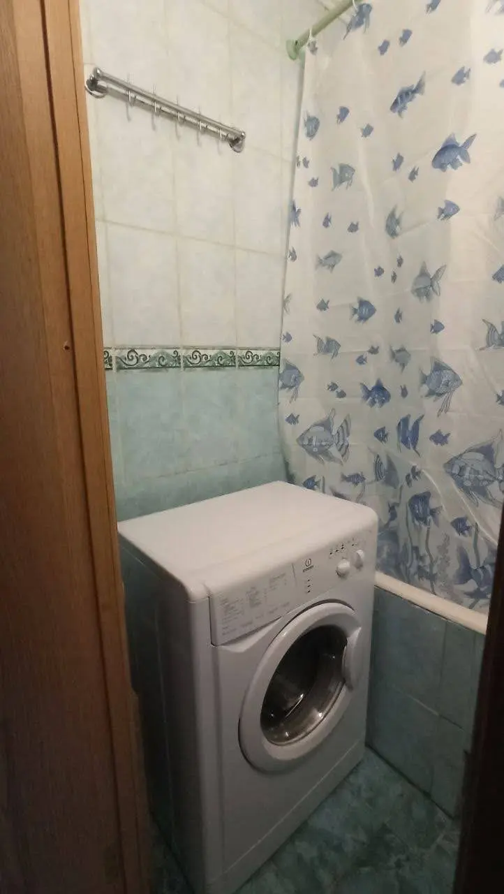 Фото Зняти 1 кімнатну квартиру, Героїв Дніпра вул. 61 Київ в довгострокову оренду, ціна: 18000 UAH, код 4168