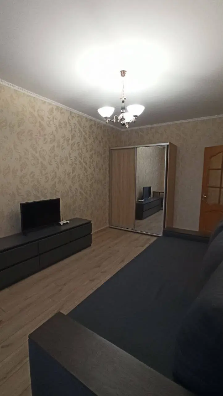 Фото Зняти 1 кімнатну квартиру, Героїв Дніпра вул. 61 Київ в довгострокову оренду, ціна: 18000 UAH, код 4168