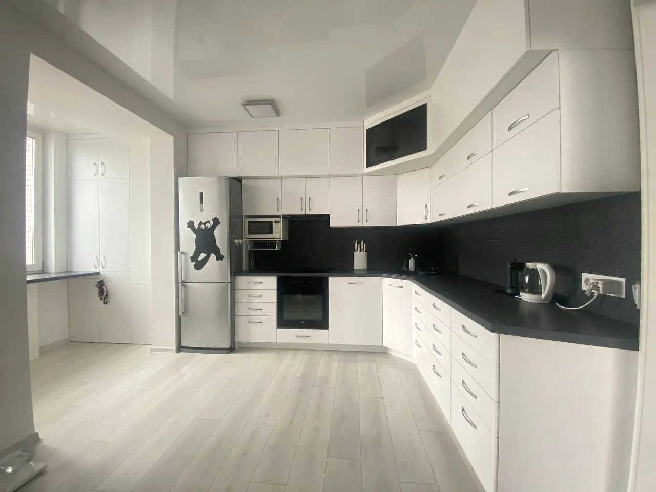 Фото Selling a 3-room apartment, 125 sq.m., Dragomanova Street 31в Kyiv, price: 125000 $, code 4181