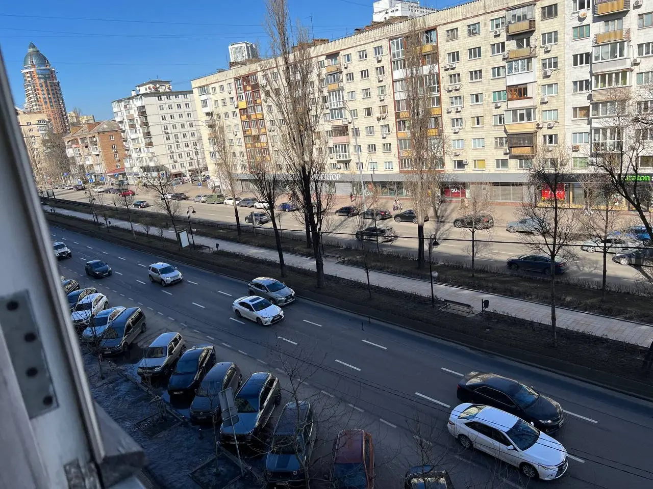 Фото Зняти 1 кімнатну квартиру, Київ в довгострокову оренду, ціна: 14000 UAH, код 4197