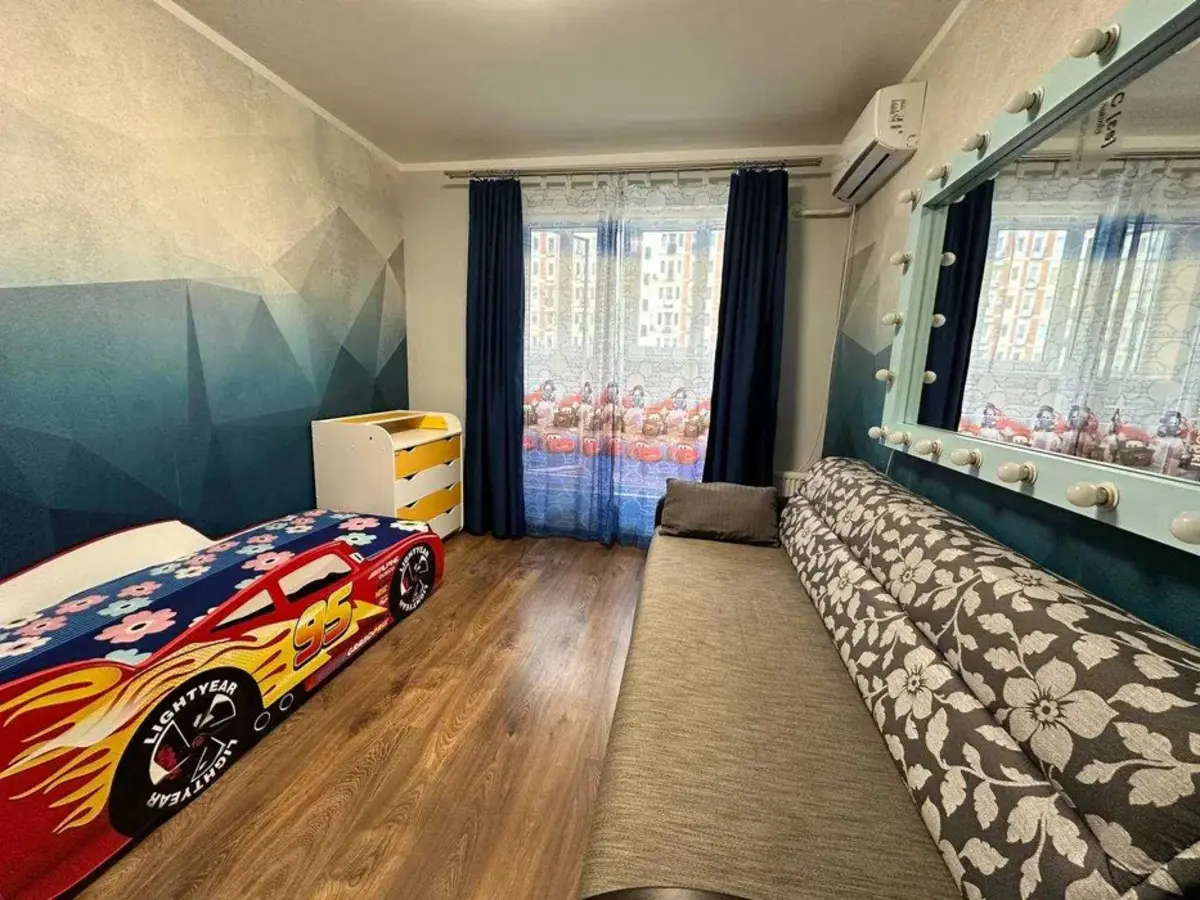 Фото Продаю 2 кімнатну квартиру, 53 кв. м, Клавдіївська вул. 40г Київ, ціна: 71000 $, код 4198