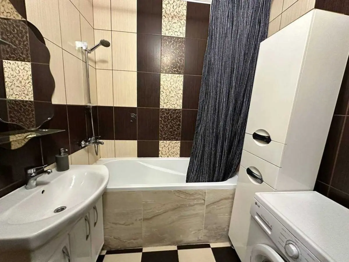 Фото Продаю 2 кімнатну квартиру, 53 кв. м, Клавдіївська вул. 40г Київ, ціна: 71000 $, код 4198