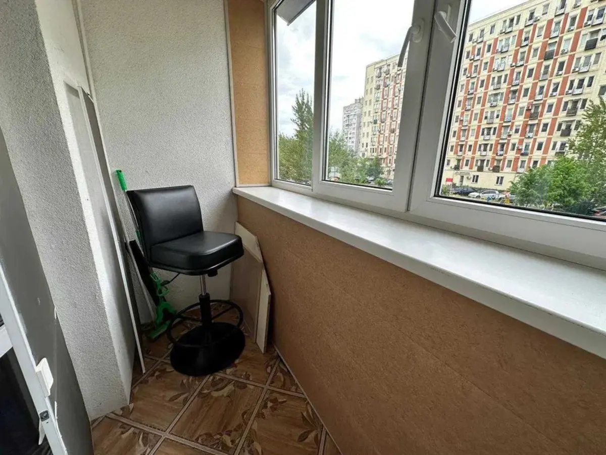 Фото Продаю 2 кімнатну квартиру, 53 кв. м, Клавдіївська вул. 40г Київ, ціна: 71000 $, код 4198