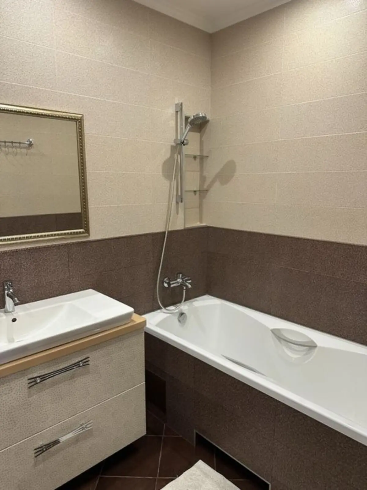 Фото Selling a 1-room apartment, 49 sq.m., Olevska Street 5 Kyiv, price: 80000 $, code 4200