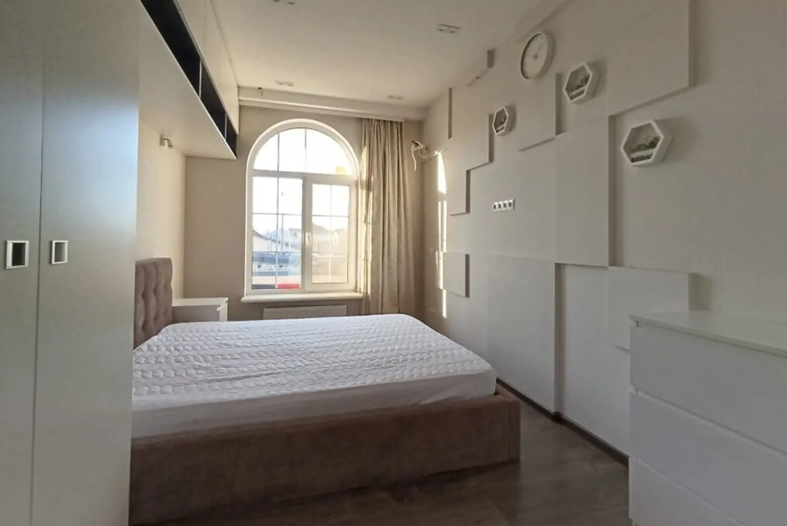 Фото Selling a 2-room apartment, 63 sq.m., Dmytra Lutsenka Street (Yuriia Smolycha Street)  Kyiv, price: 143000 $, code 4204